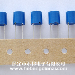 ����늸�100UH