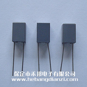 校正電容2.2UF 耐壓63V